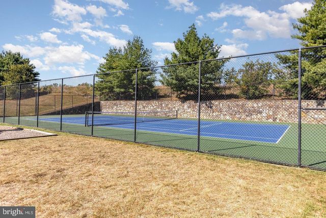 1108 PICKETT ST, Fredericksburg, VA 22401