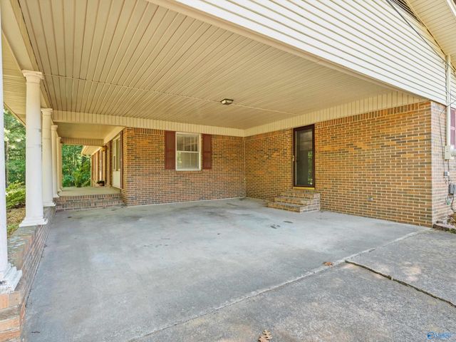 442 10th Street NW, Arab, AL 35016