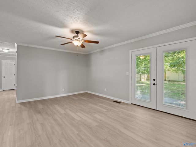 442 10th Street NW, Arab, AL 35016