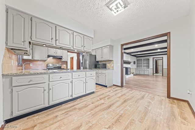 4009 Troon Drive, Uniontown, OH 44685