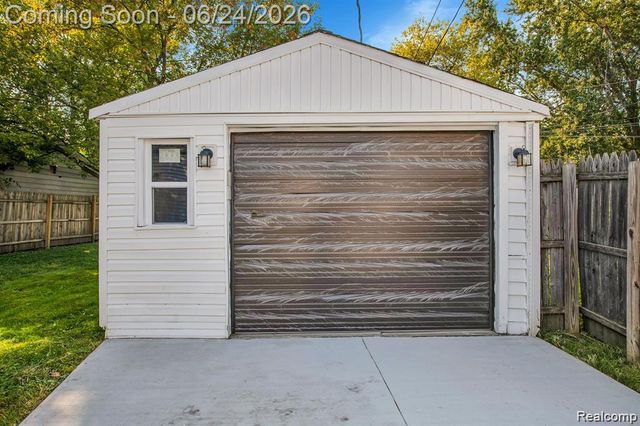 24409 Bolam Avenue, Warren, MI 48089