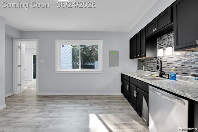 24409 Bolam Avenue, Warren, MI 48089