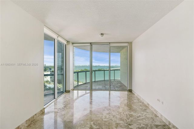 480 NE 30th St 1502, Miami, FL 33137