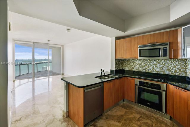 480 NE 30th St 1502, Miami, FL 33137