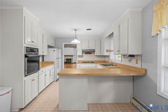 14219 Hickory Oaks Ln, Ashland, VA 23005