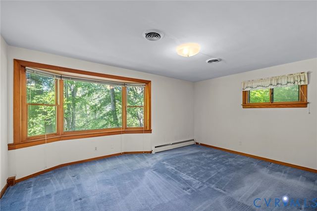14219 Hickory Oaks Ln, Ashland, VA 23005