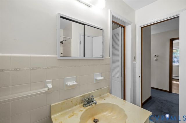 14219 Hickory Oaks Ln, Ashland, VA 23005