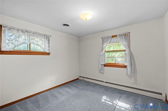 14219 Hickory Oaks Ln, Ashland, VA 23005
