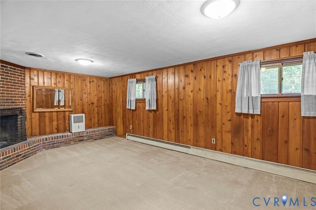 14219 Hickory Oaks Ln, Ashland, VA 23005