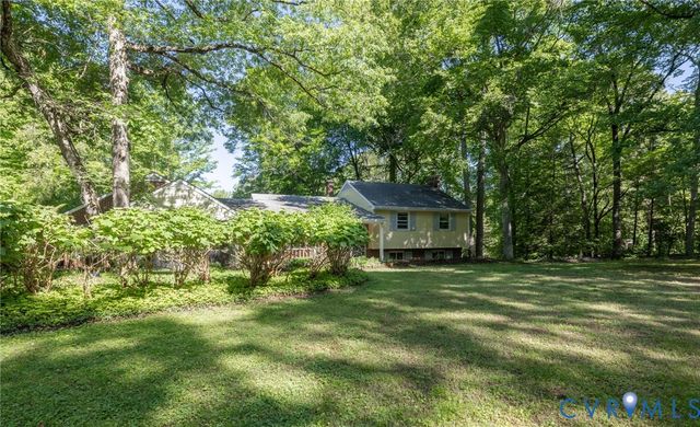 14219 Hickory Oaks Ln, Ashland, VA 23005