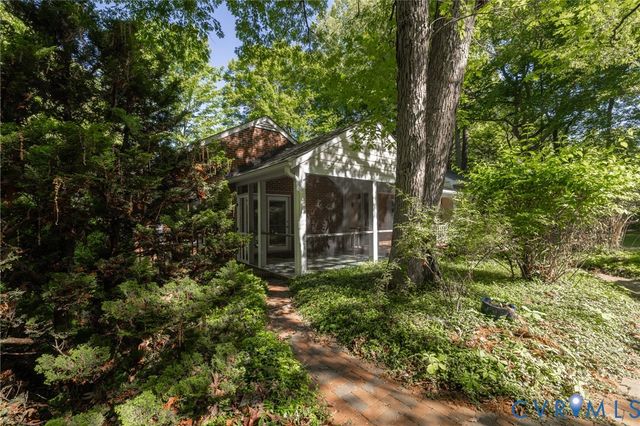 14219 Hickory Oaks Ln, Ashland, VA 23005