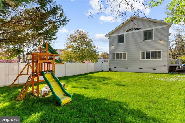 4717 EDGEFIELD RD, Bethesda, MD 20814