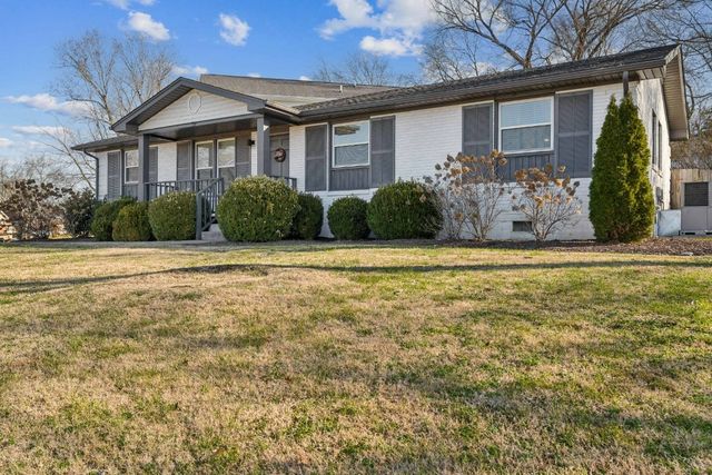 6521B Premier Dr, Nashville, TN 37209