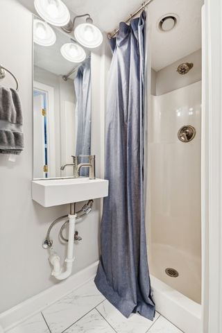 6521B Premier Dr, Nashville, TN 37209