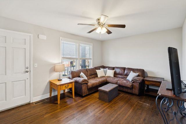 6521B Premier Dr, Nashville, TN 37209