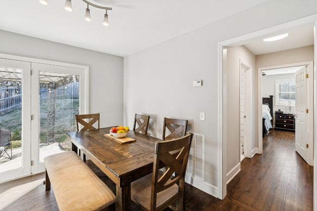 6521B Premier Dr, Nashville, TN 37209