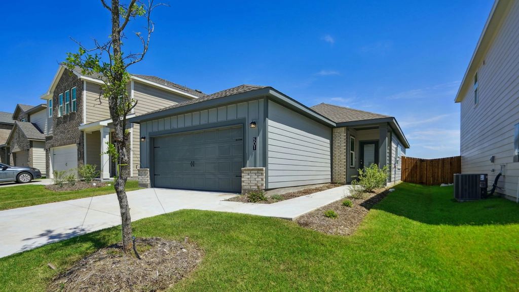 5720 Roadhouse Drive, Forney, TX 75126