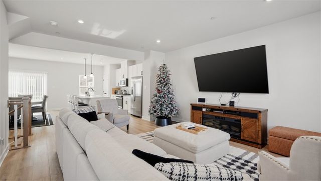 4702 Spruce Rd, Pine Twp, PA 15044