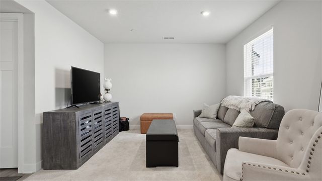 4702 Spruce Rd, Pine Twp, PA 15044