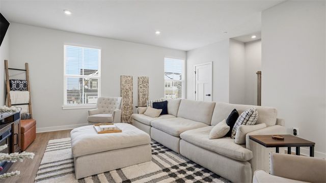 4702 Spruce Rd, Pine Twp, PA 15044