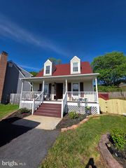 1236 MAGNOLIA CT, Hagerstown, MD 21742