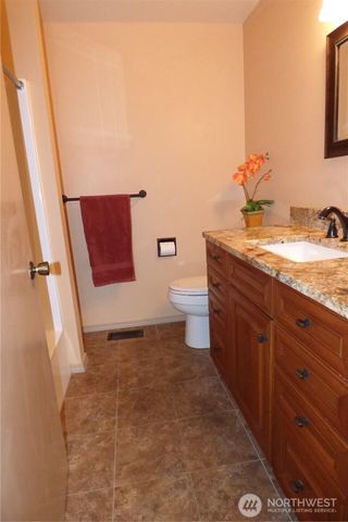 6709 Westhill Court SW, Olympia, WA 98512