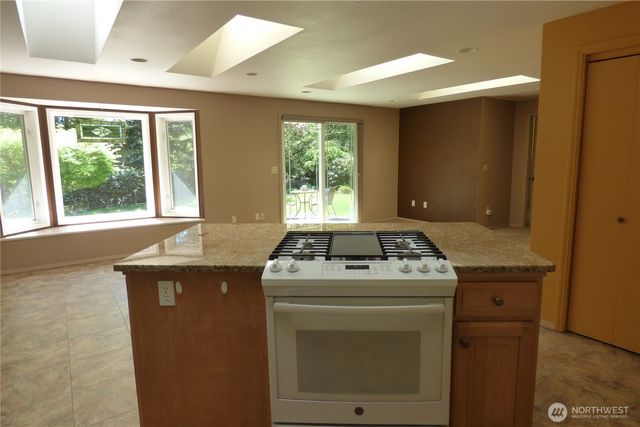 6709 Westhill Court SW, Olympia, WA 98512