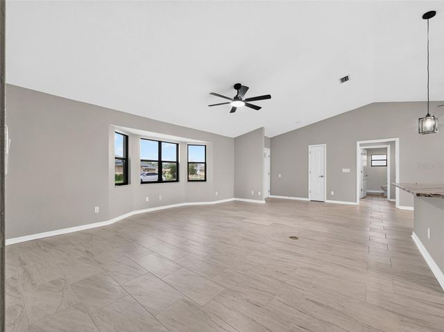 21506 QUEEN ANNE COURT, Leesburg, FL 34748