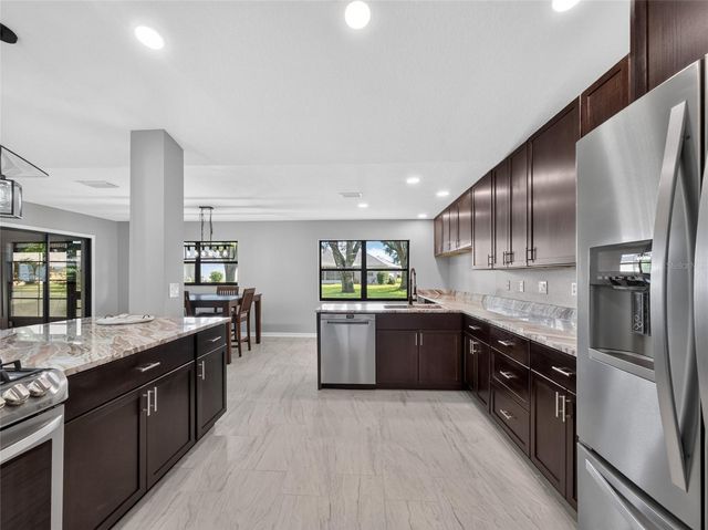 21506 QUEEN ANNE COURT, Leesburg, FL 34748