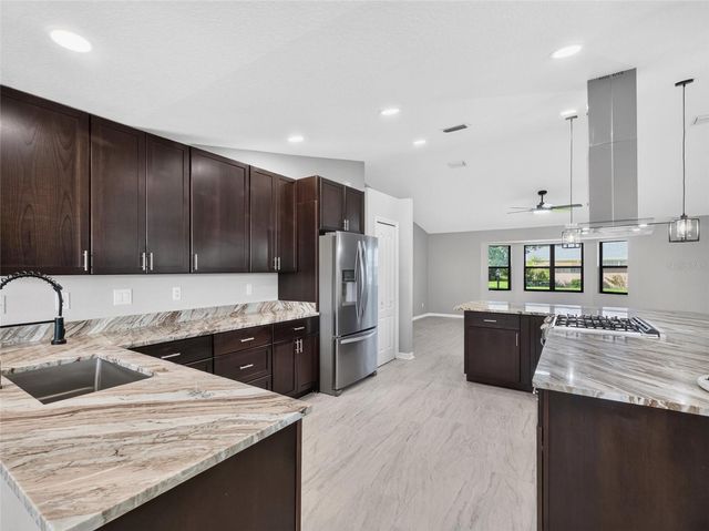 21506 QUEEN ANNE COURT, Leesburg, FL 34748