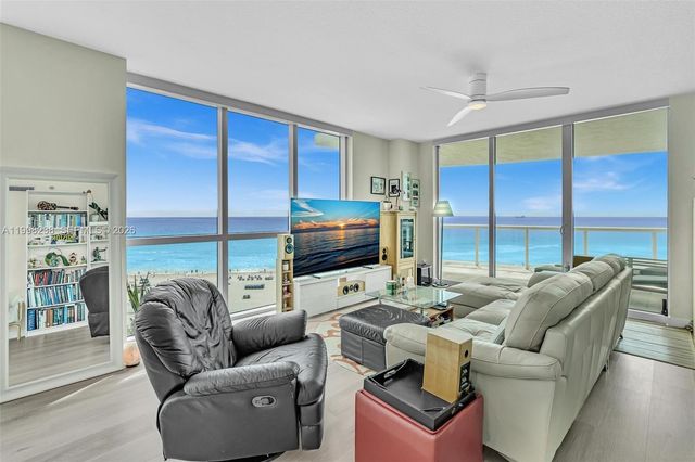 3801 Collins Ave 806, Miami Beach, FL 33140