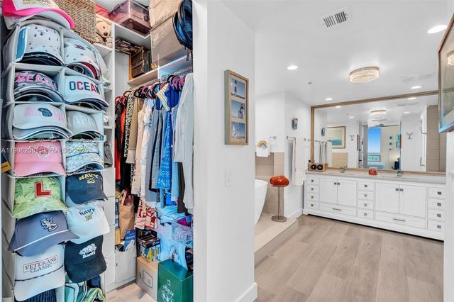 3801 Collins Ave 806, Miami Beach, FL 33140