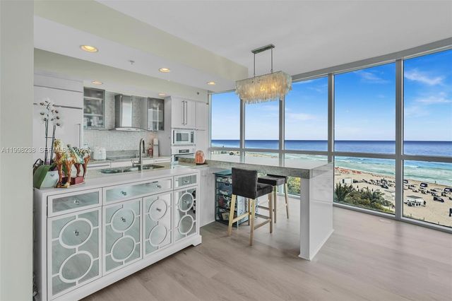 3801 Collins Ave 806, Miami Beach, FL 33140