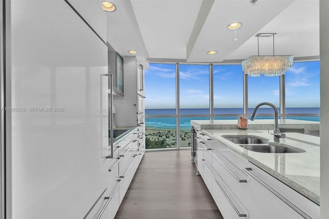 3801 Collins Ave 806, Miami Beach, FL 33140