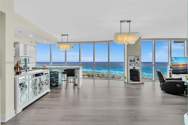 3801 Collins Ave 806, Miami Beach, FL 33140