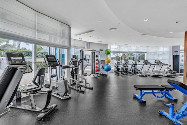 3801 Collins Ave 806, Miami Beach, FL 33140