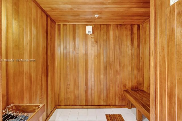 3801 Collins Ave 806, Miami Beach, FL 33140