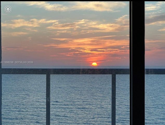 3801 Collins Ave 806, Miami Beach, FL 33140