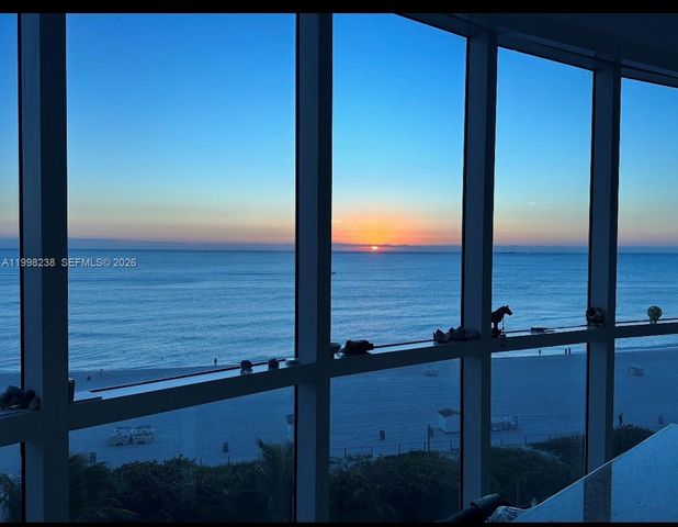 3801 Collins Ave 806, Miami Beach, FL 33140