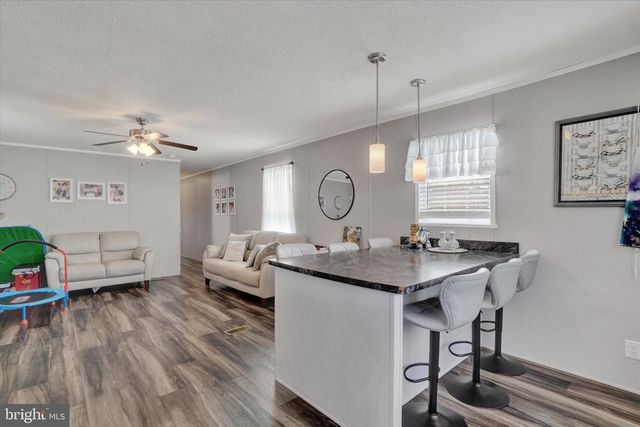 284 CHESAPEAKE EST, Thomasville, PA 17364