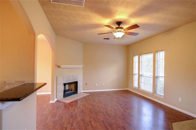 2212 Valley View Crossing, Conroe, TX 77304