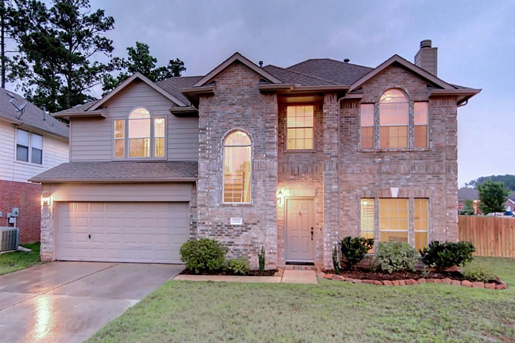 2212 Valley View Crossing, Conroe, TX 77304