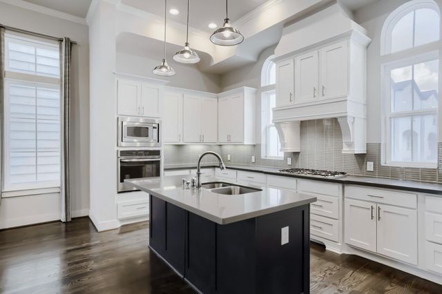 2723 Kennedy Street, Houston, TX 77003