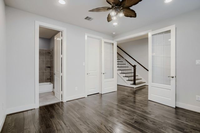 2723 Kennedy Street, Houston, TX 77003