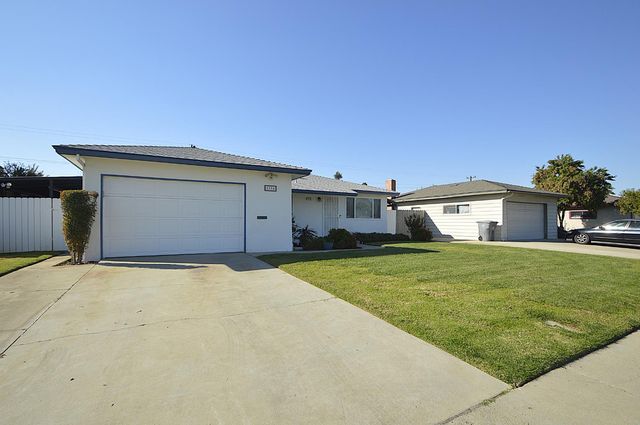 1314 Terry Avenue, Clovis, CA 93612