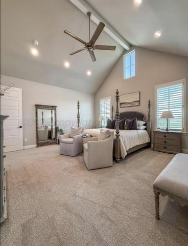 801 E 1st Street, Stinnett, TX 79083