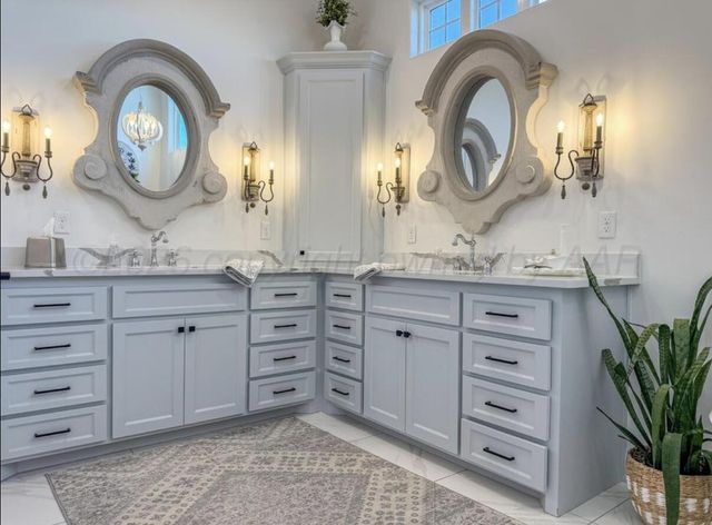 801 E 1st Street, Stinnett, TX 79083