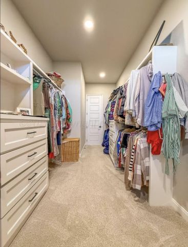 801 E 1st Street, Stinnett, TX 79083