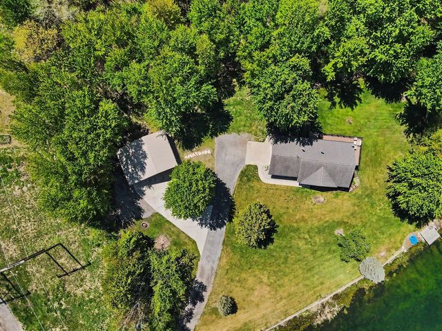 6054 S Moorland Road, Ravenna, MI 49451