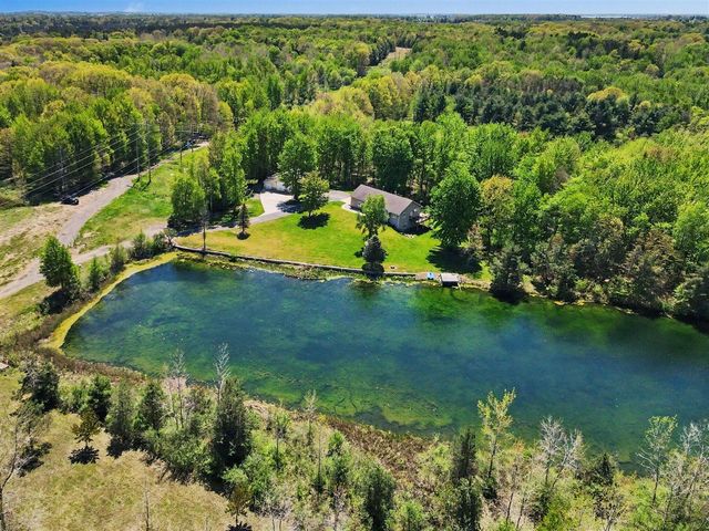 6054 S Moorland Road, Ravenna, MI 49451